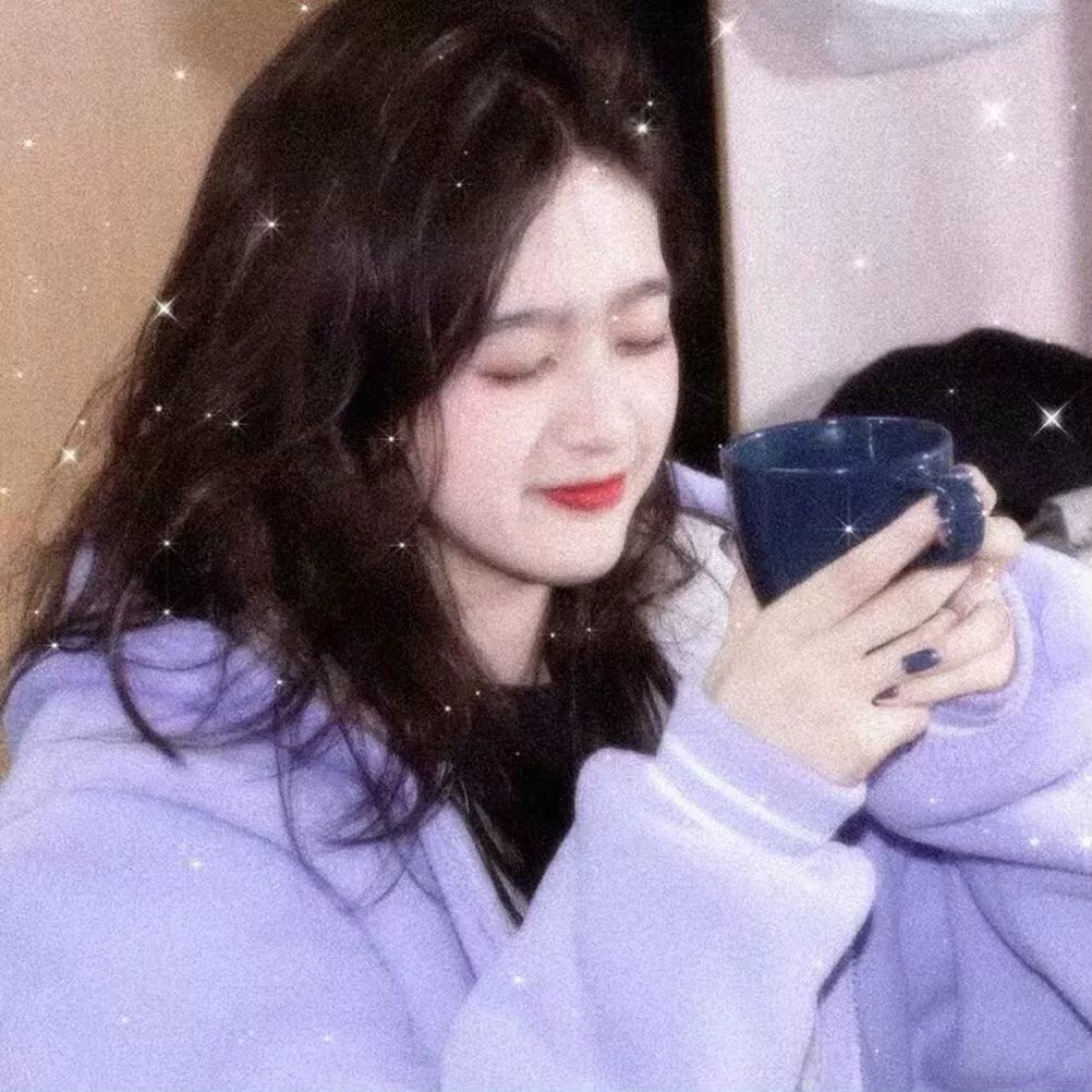 背背篓的网球少年